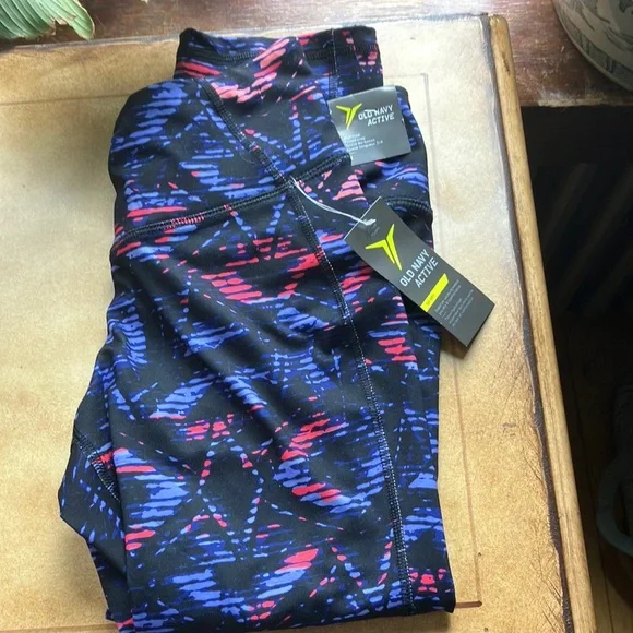 🌟New Old Navy active legging - Picture 4 of 8